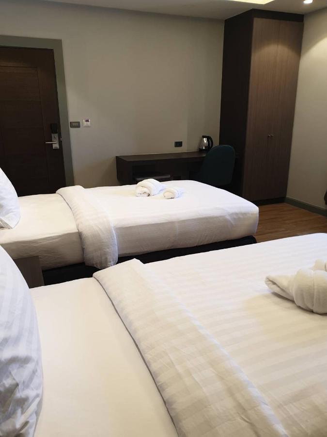 The Bed Hotel Roi Et Eksteriør billede