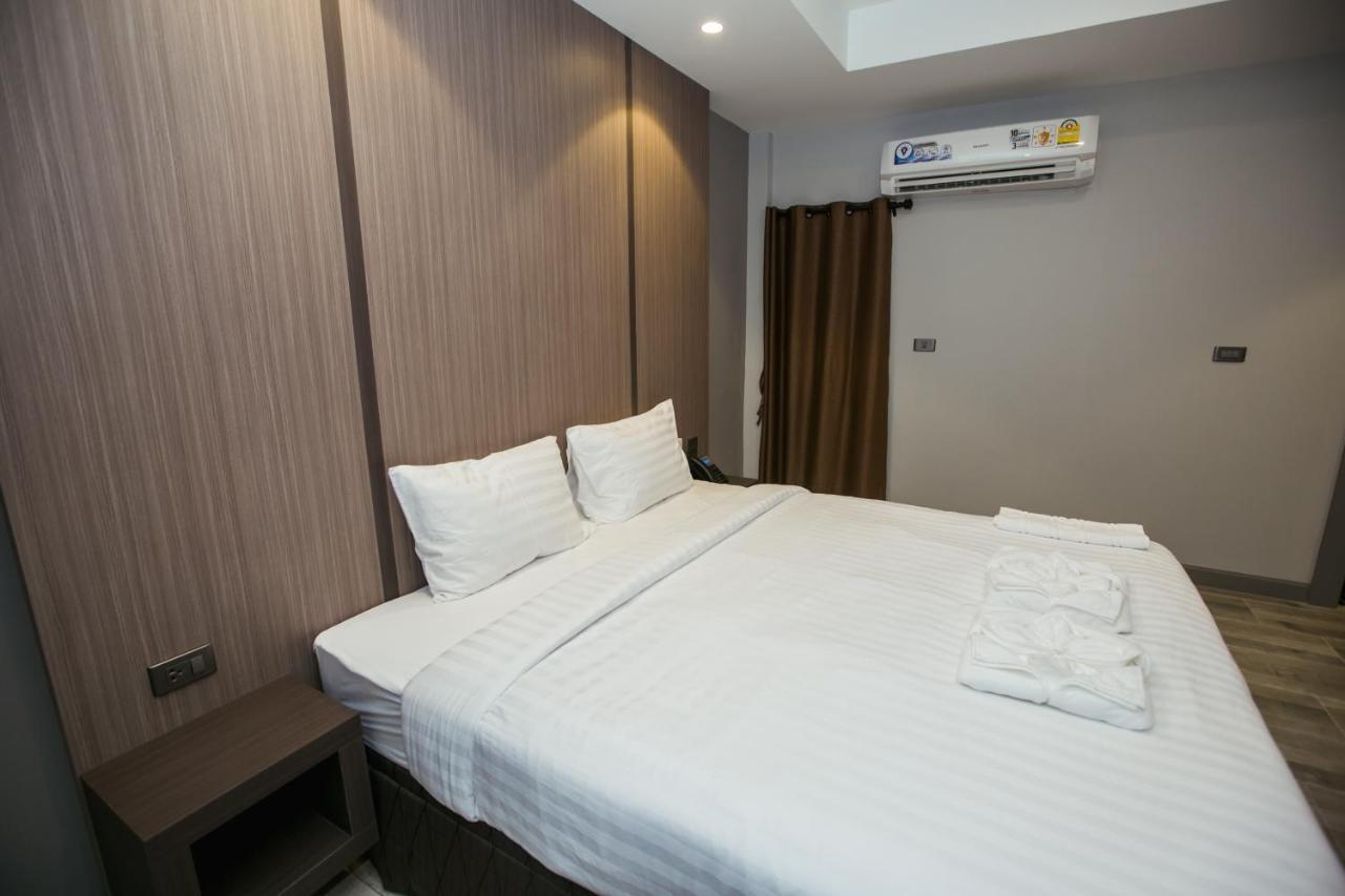 The Bed Hotel Roi Et Eksteriør billede