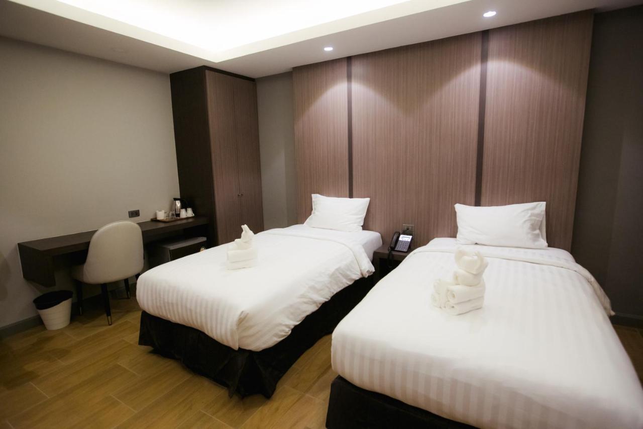 The Bed Hotel Roi Et Eksteriør billede