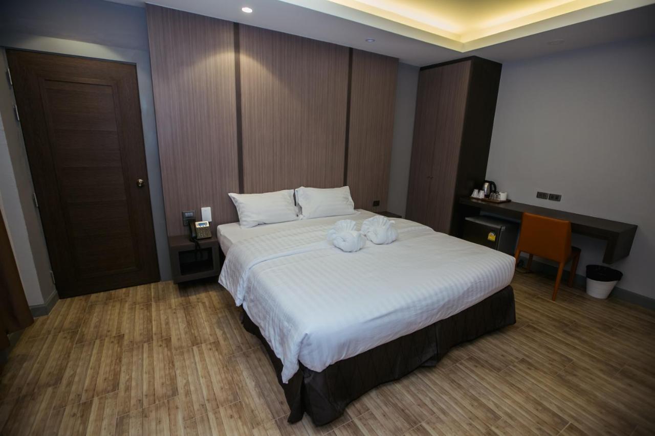 The Bed Hotel Roi Et Eksteriør billede