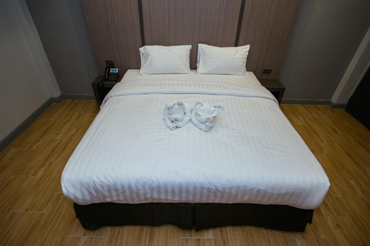 The Bed Hotel Roi Et Eksteriør billede